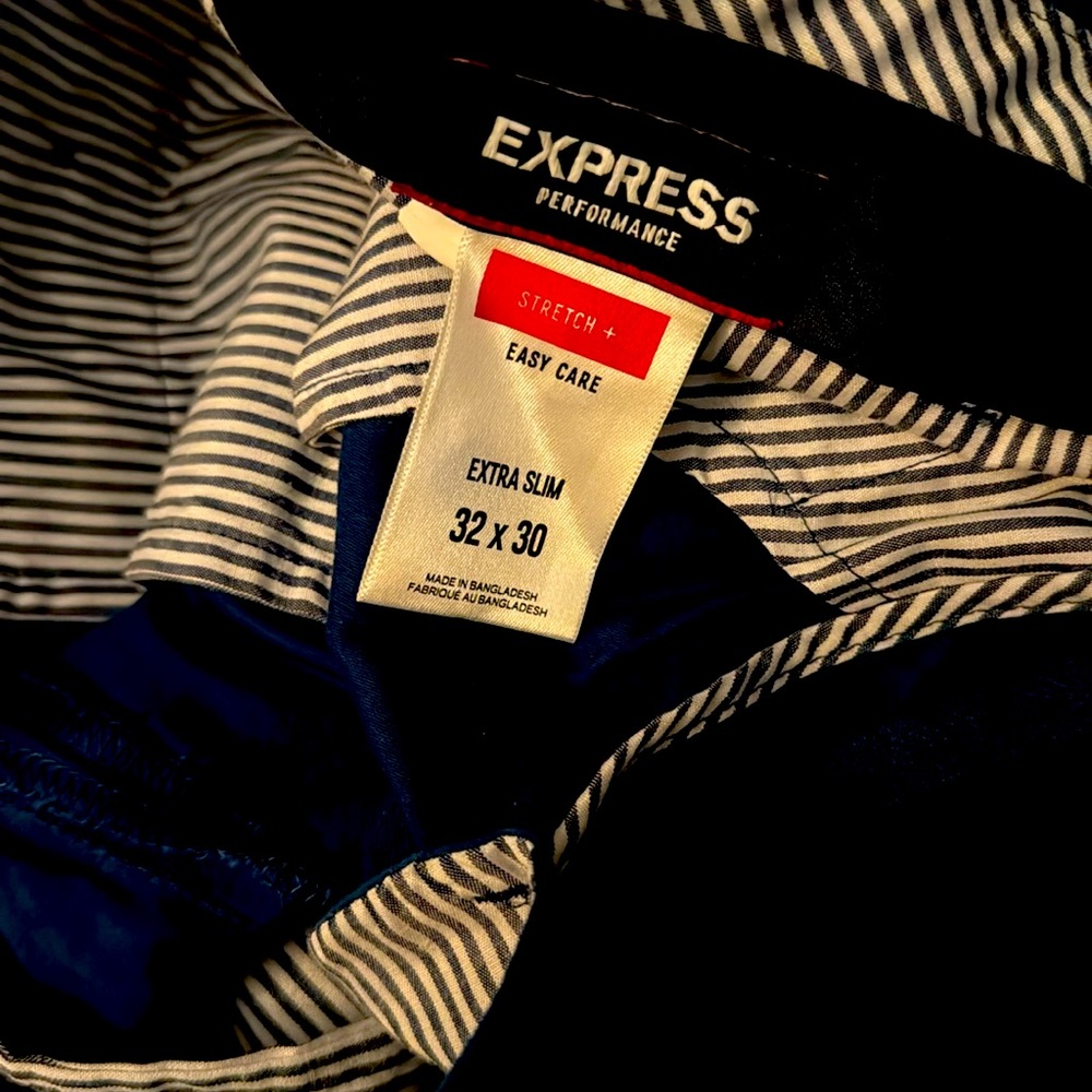 Express Men’s Stretch+ Easy Care Extra Slim dress pants, 👖Size 32x30 - like new.